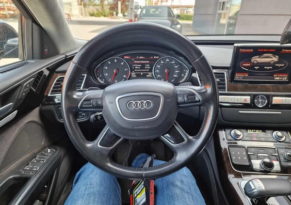 Audi A8 cena 139900 przebieg: 86000, rok produkcji 2015 z Gdynia małe 529